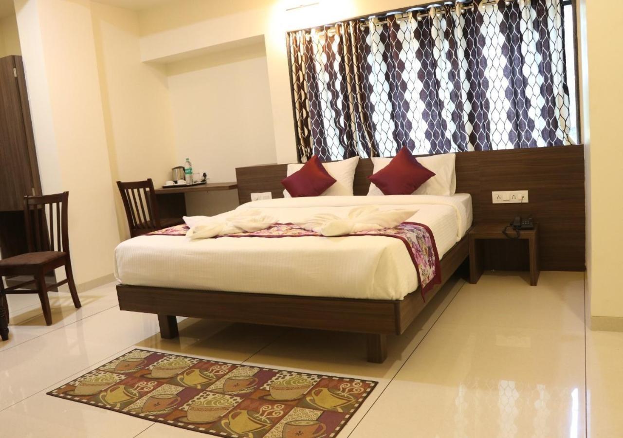 The Hotel Relax Kankavli Kankavali Extérieur photo
