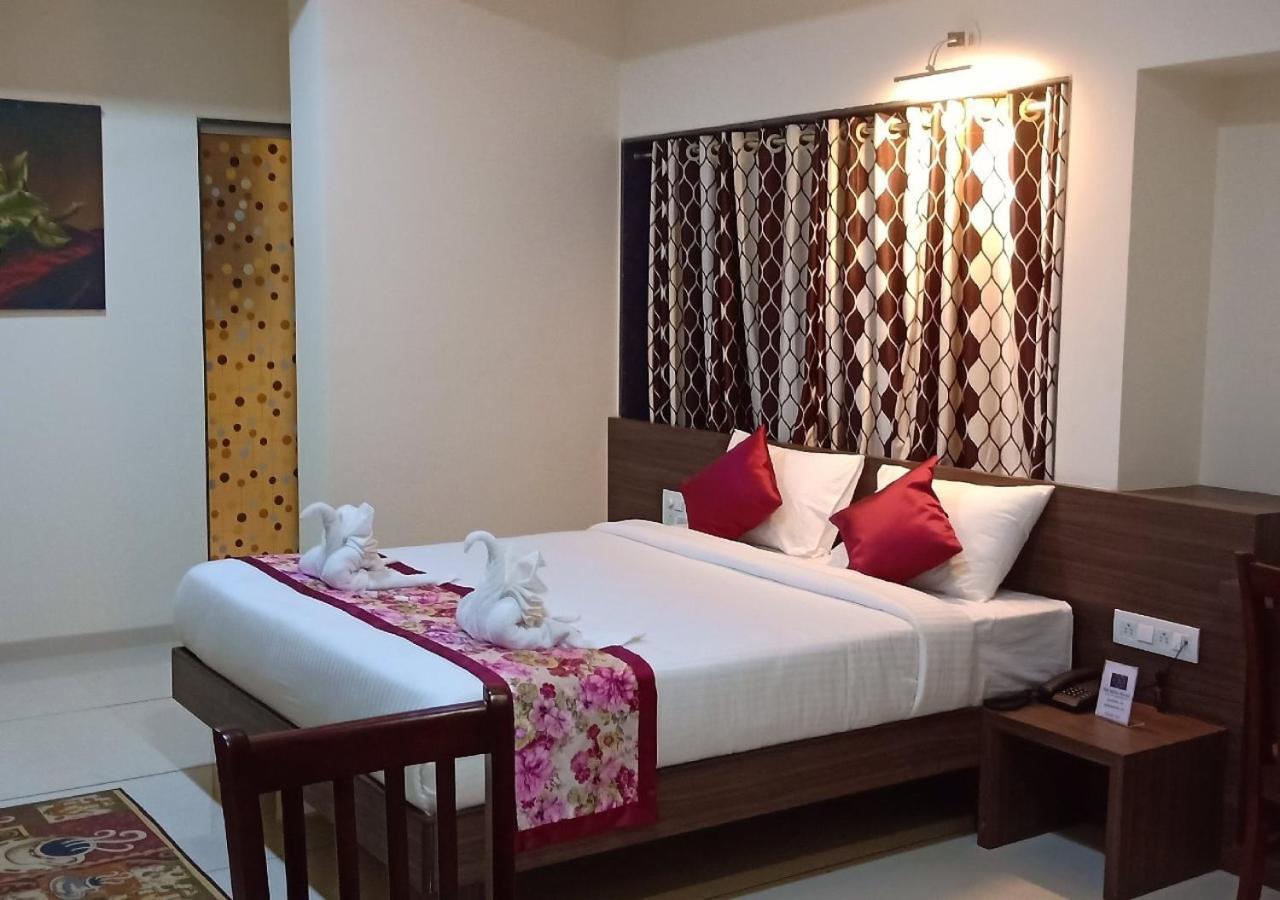 The Hotel Relax Kankavli Kankavali Extérieur photo