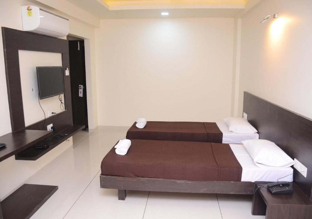 The Hotel Relax Kankavli Kankavali Extérieur photo