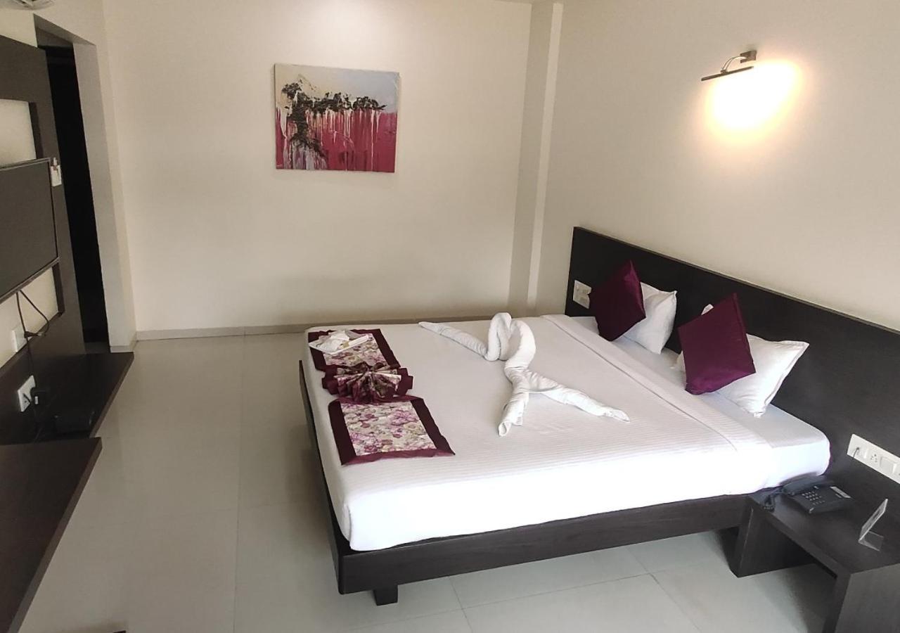 The Hotel Relax Kankavli Kankavali Extérieur photo